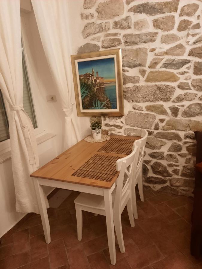 Old Town Rab Studio Apartment Rab Town Ngoại thất bức ảnh